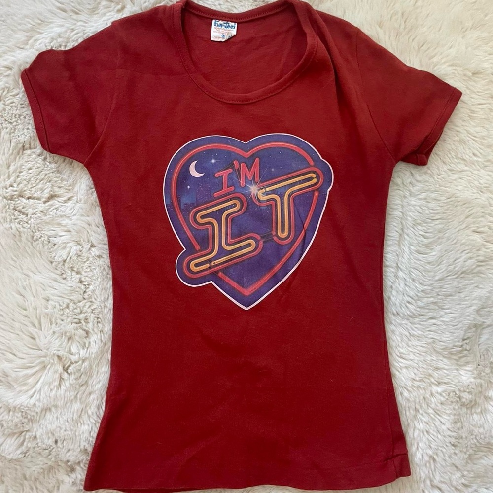XS "I'M IT" Vintage Graphic Baby Tee